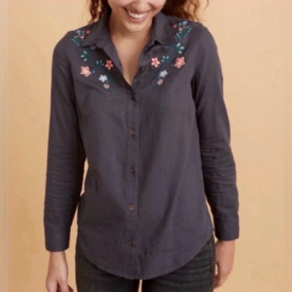 NWOT Marine Layer Aria Relaxed
Fit Embroidered Shirt in Faded
Black-Small